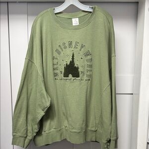 Walt Disney World Green Sweatshirt
